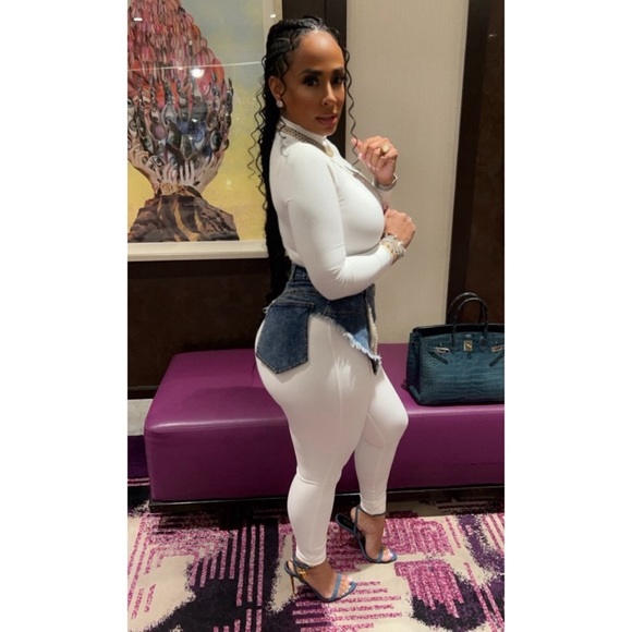 Denim Wrap with pearl chain - Picture 3 of 6